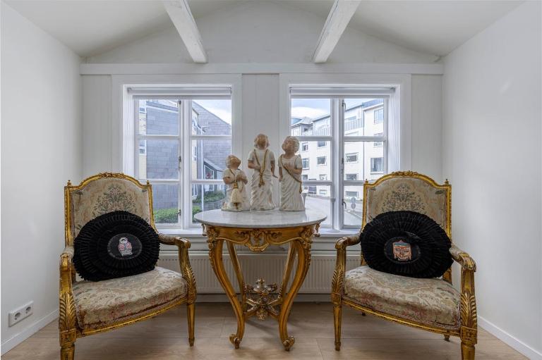 Historical townhouse in the old town - B&B Reikiavik