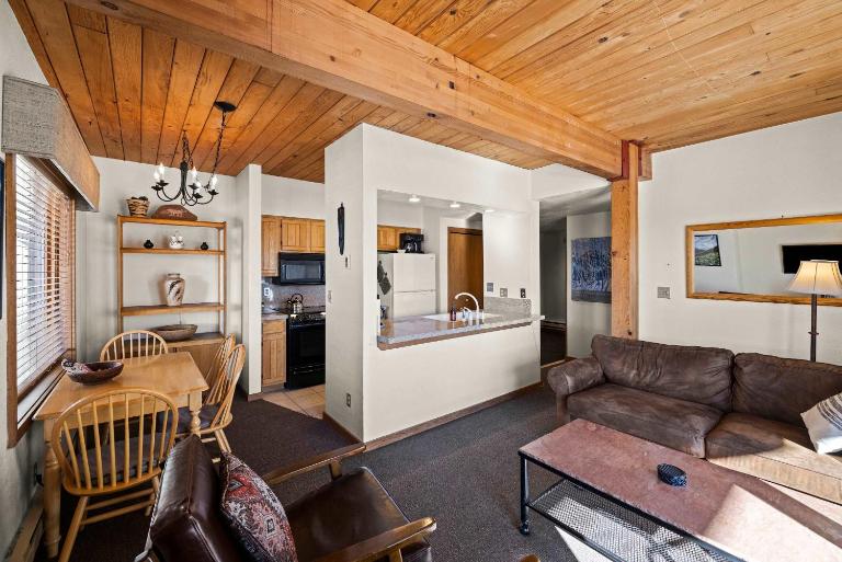 Cozy 1 Bedroom with an expansive view - B&B Crested Butte