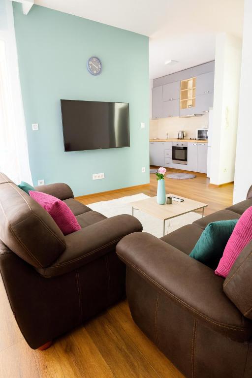 Cozy Apartment in City Center and Heart of Prishtina - Bed and Breakfast Pristina