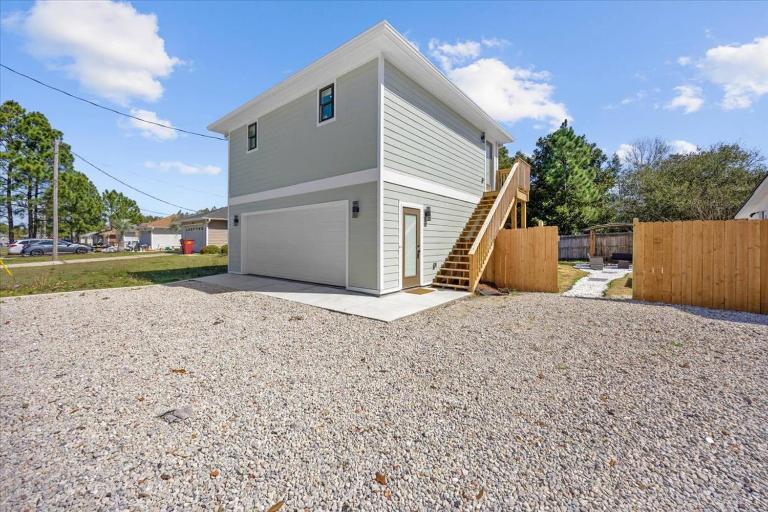 Boutique Studio Loft with boat parking come Relax & Play - B&B Gulf Breeze