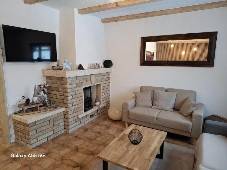 appartement calme et cosi à Nax - B&B Nax