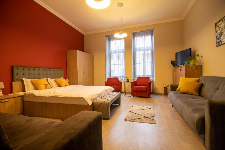 Lazar Central Apartment - Familii și Grupuri - Ferienwohnung Großwardein