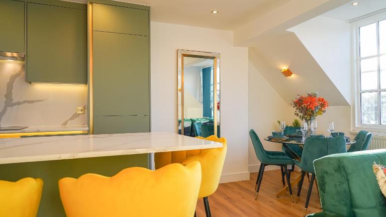 NEW Luxurious Stunning Block Apartments in Central London - B&B London