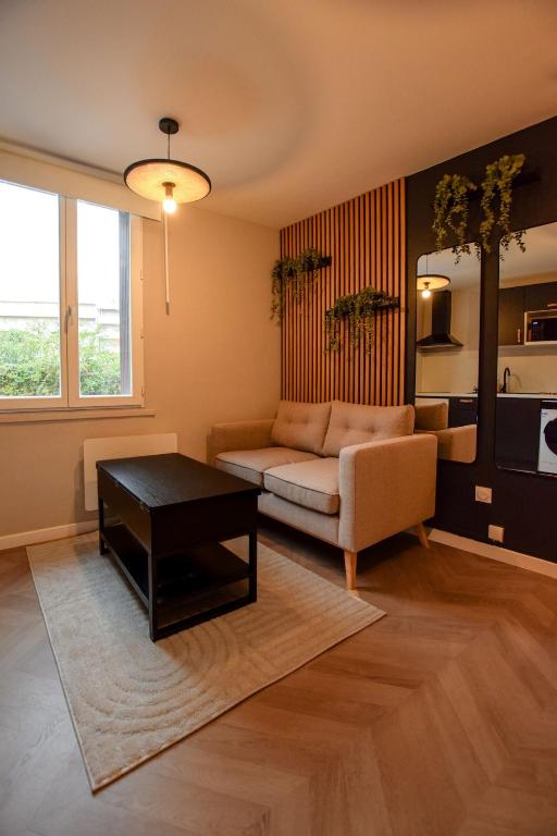 Le Cocon du Jardin duplex cosy, moderne et fibre - B&B Sotteville-lès-Rouen
