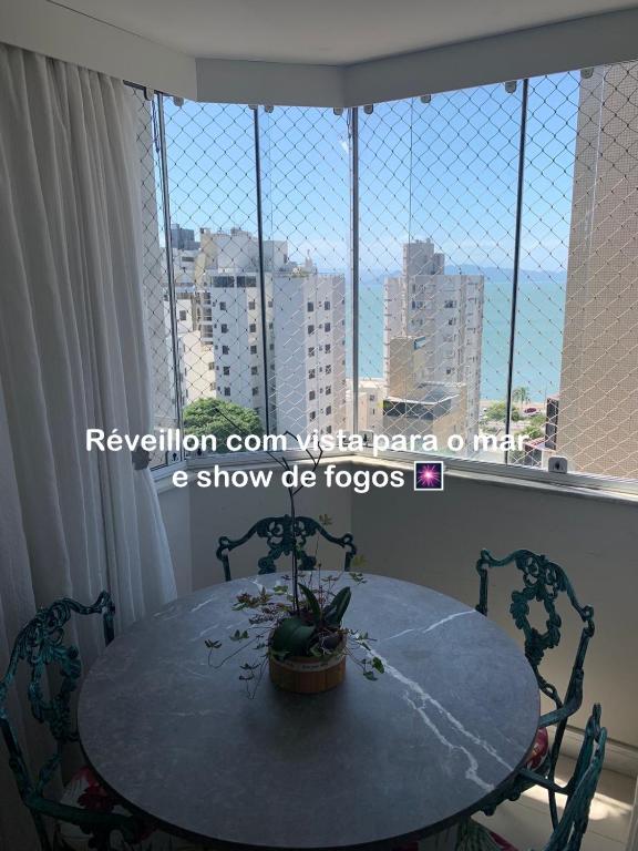 Apartamento com vista para Beira-Mar Norte - B&B Florianópolis