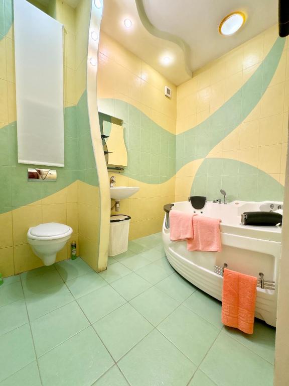 Видова квартира з двомістним Джакузі BUSSINES - Bed and Breakfast Charkov