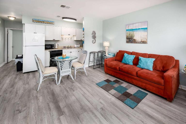 Sandy Pointe 205 Pet Friendly Condo - B&B Fort Walton Beach