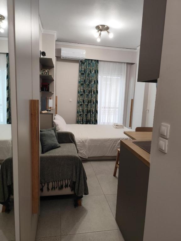 Parastaseis Central Studio Georges Sq - B&B Pátrai