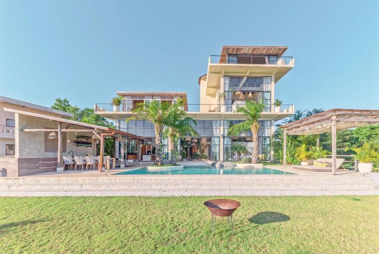 The Castle Uluwatu - Ocean View Luxury villa - B&B Uluwatu