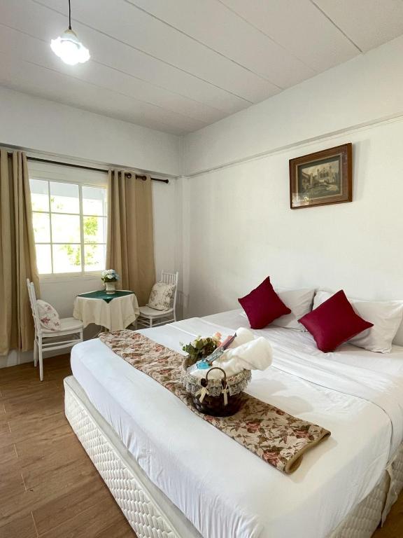 Chermonné House เฌอมอญ - B&B Ban Ko Mo Chet