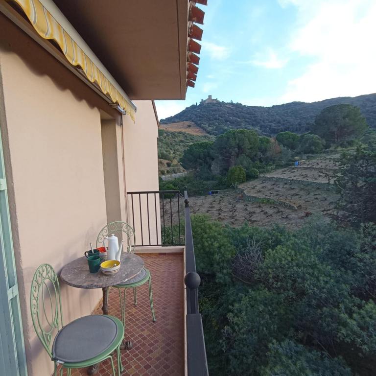 4PA72 - Magnifique appartement pour 4 dans résidence avec piscine et parking - B&B Colliure