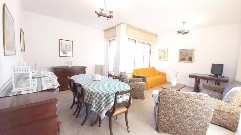Casa Monterosa near Stations and City Center - B&B Varese