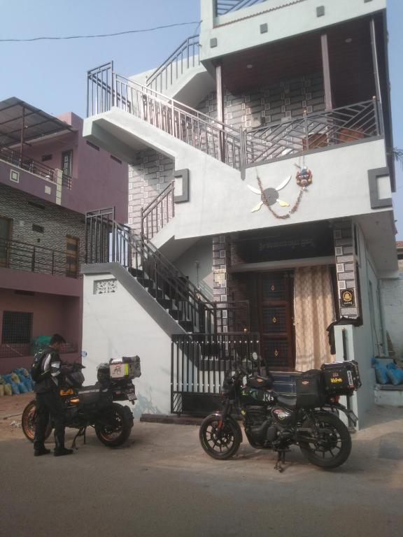 Ragavi in homestay - Bed and Breakfast Hampi