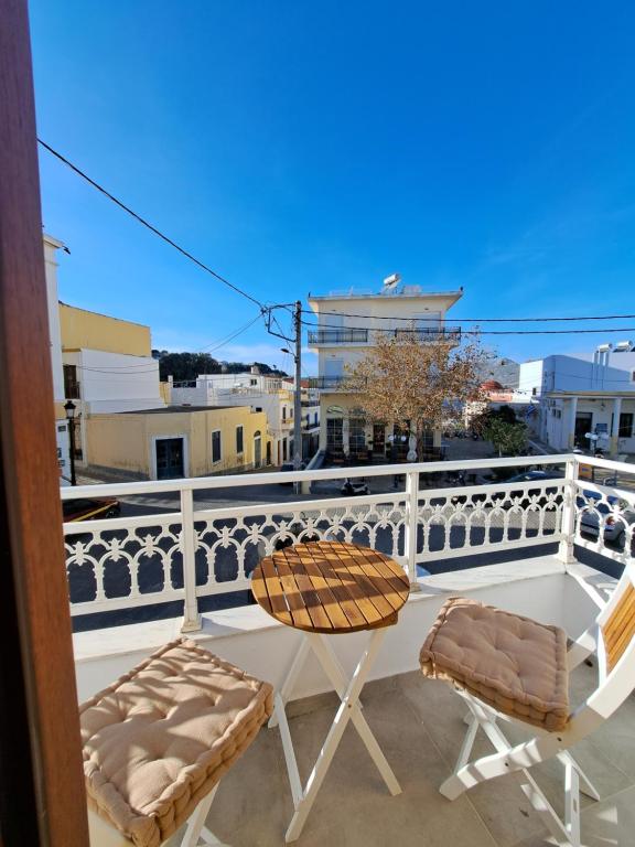 Downtown Apartment Platanos - B&B Pentéli