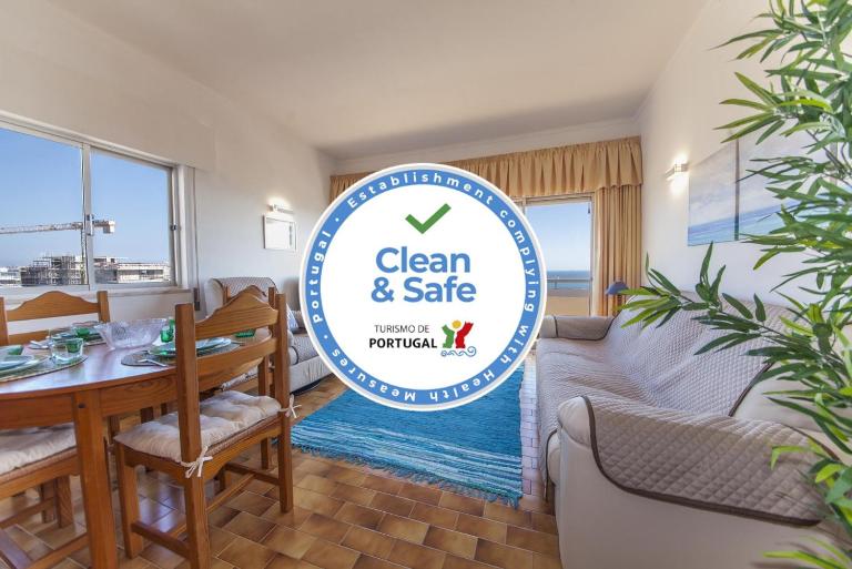 B43 - Spotless Seaview Apartment - B&B Portimão