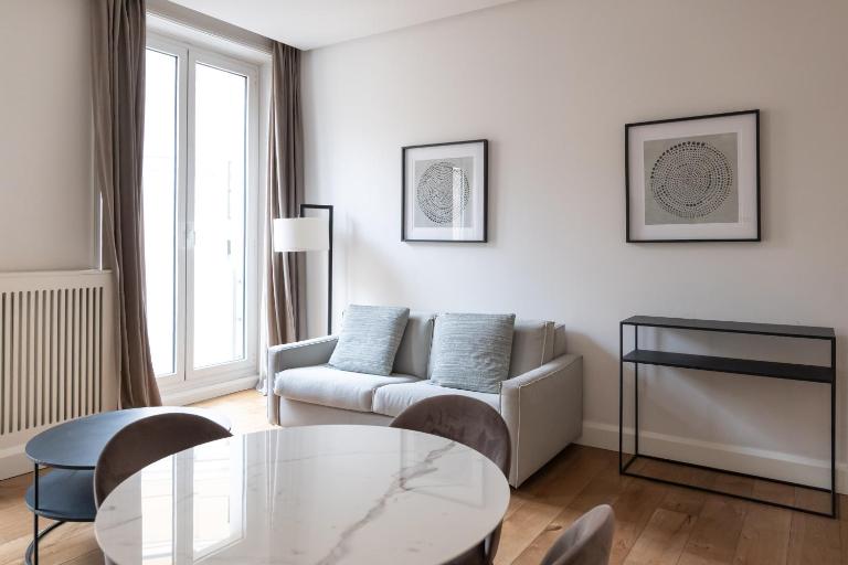 Elegante e Raffinato Bilocale B in Piazza Affari - B&B Milan