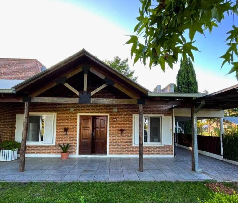 Casa El Cipres - B&B Gualeguaychú