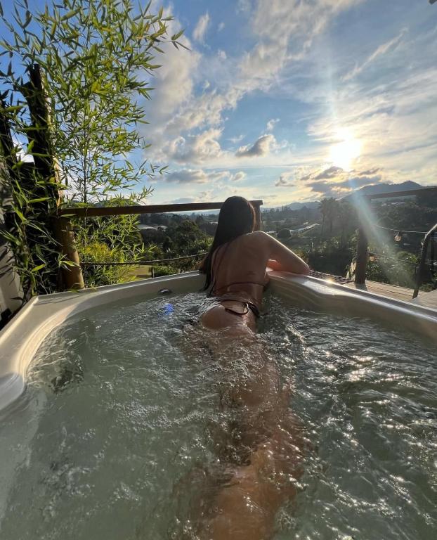 Alto Paraiso Glamping "B" - Ferienwohnung Rionegro