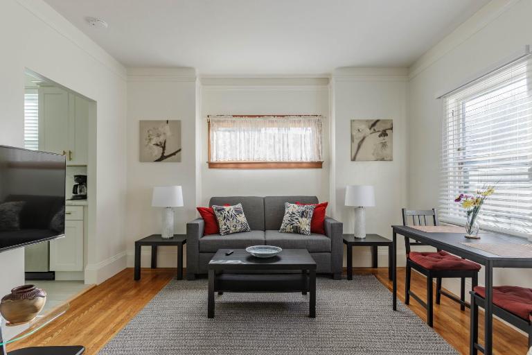 4 - Berkeley Private Apartment with Parking & Laundry - B&B Berkeley