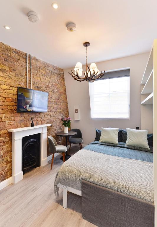 Private studio in premium street, 3 min to tube - B&B London