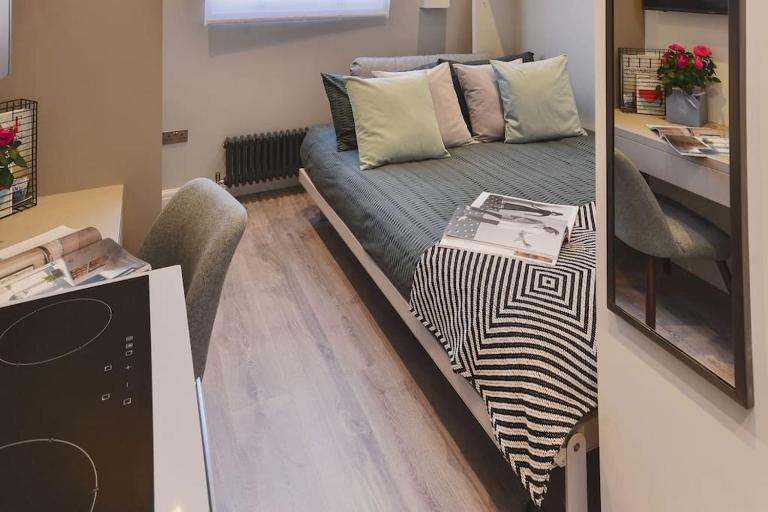 Cosy and lovely micro studio at 4th floor - B&B London