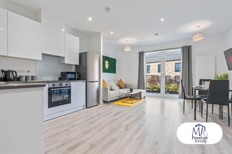 Central Home - Fast Wi-Fi - Smart TVs - Sleeps 5 - B&B Birmingham