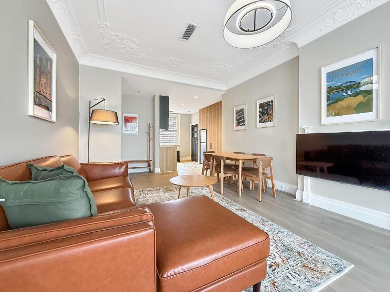 The Edward Lux retreat -Spacious 3BR Apartment - Chambres d'hôtes Sydney