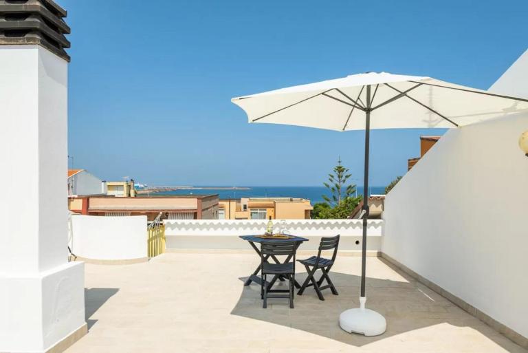 Panoramic sea view apartment in Porto Torres - Ferienwohnung Porto Torres