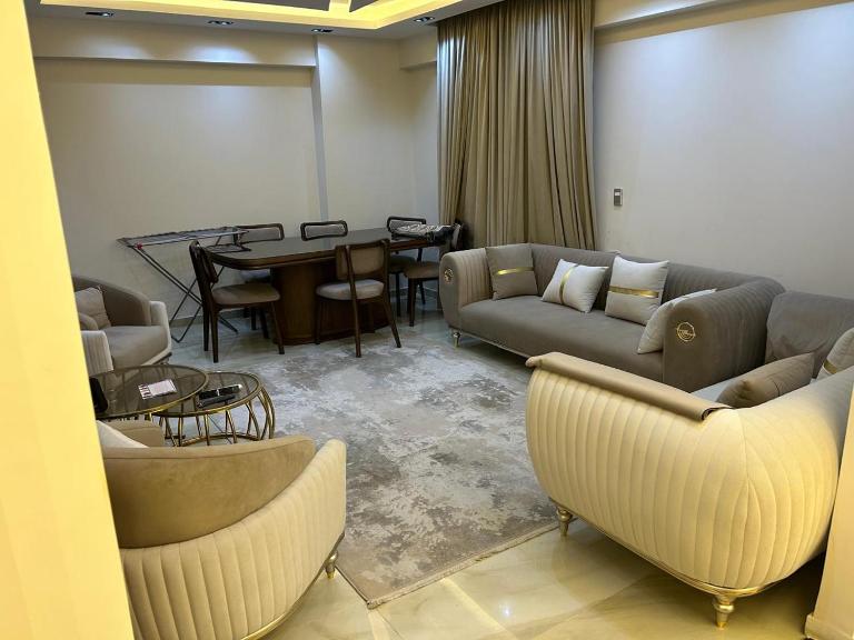شقة فندقية المهندسين ميدان لبنان2 - B&B El Cairo