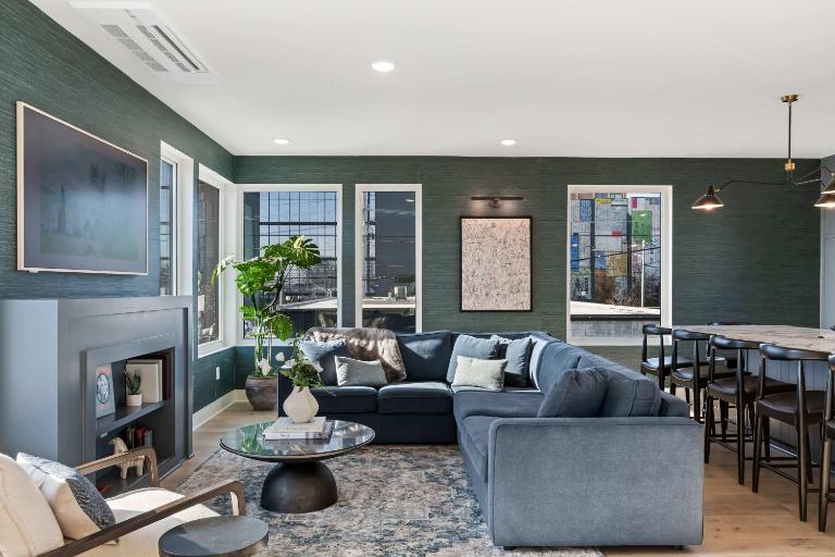 The Linden - Rooftop Views Refined Design New - Ferienwohnung Nashville