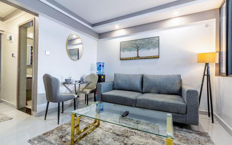 Modern 1BR in Westlands Near GTC, Sarit Center and JW Marriott Nairobi - B&B Nairobi