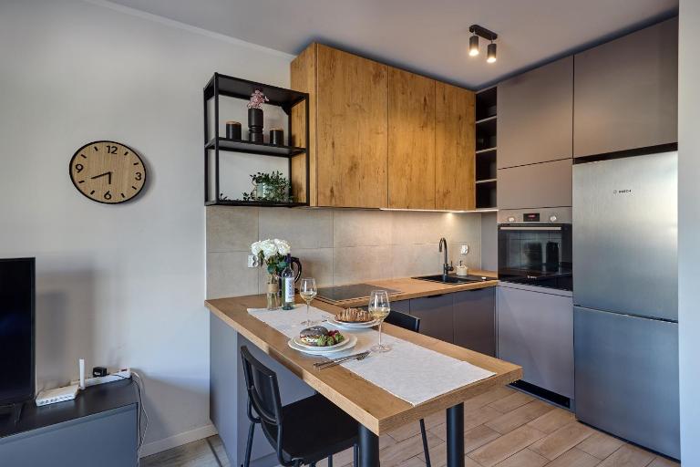 Urban Chic - City Center - One Bedroom Apartment - Opolska - Chambres d'hôtes Katowice