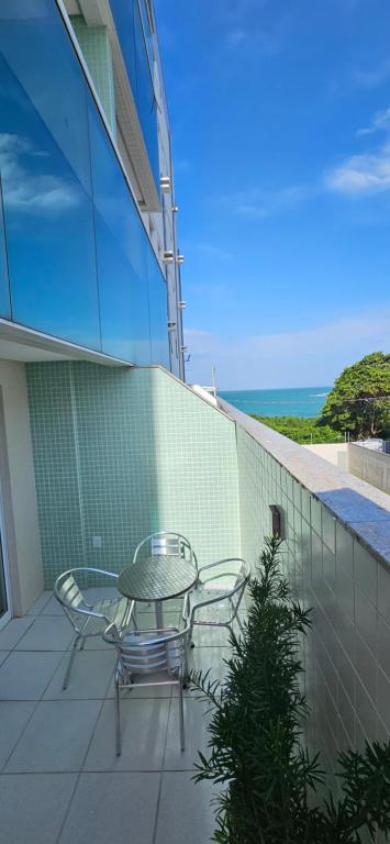 Frente ao Mar Guarapari Enseada Azul - Área Garden Churrasqueira Privativa, Ar condicionado e 02 vagas de garagem - B&B Guarapari