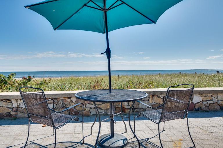 Right on the Beach! OOB Studio Half-Mi to the Pier - Ferienwohnung Old Orchard Beach