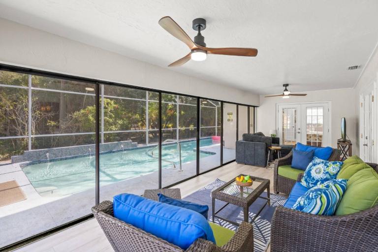Toes in the Water - Pool Home on Siesta Key - Ferienwohnung Siesta Key
