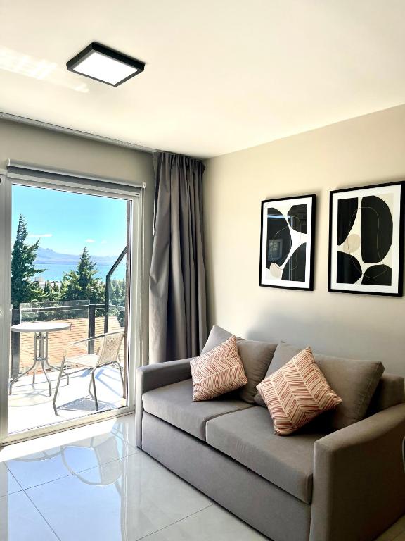 Hermoso departamento con balcón y vista al Lago - B&B Bariloche