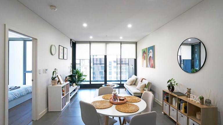 Modern 2BR Apartment in Sydney Olympic Park - B&B Sydney