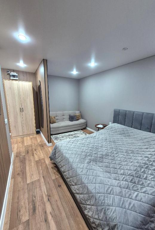 Сдам однокомнатную квартиру в Центре - Chambres d'hôtes Oural