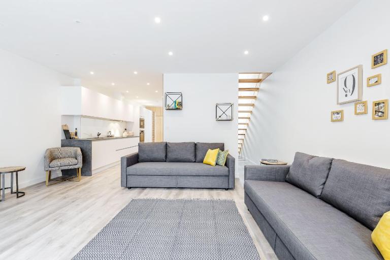 Wild Roses Serviced Apartments - Bermondsey - B&B London