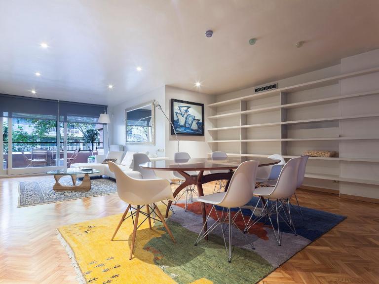 Apartment Barcelona Rentals - Classic Bonanova Apartment - B&B Barcelona