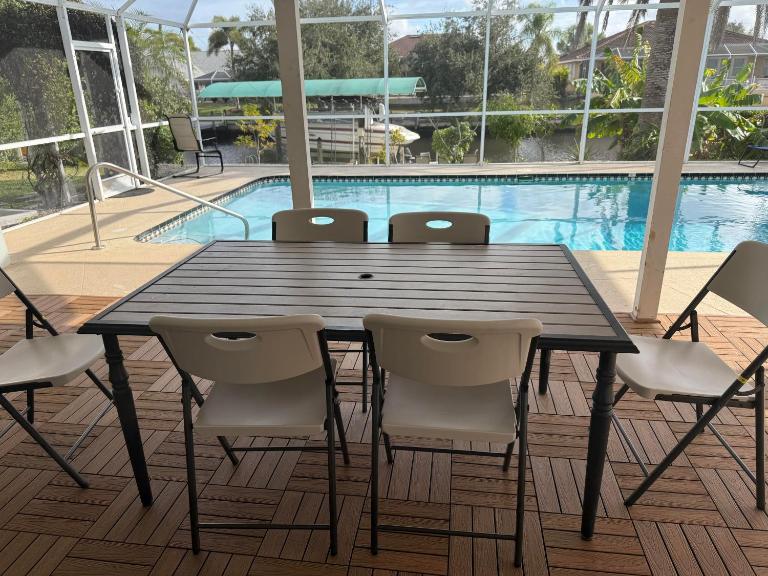 Tropical Getaway! Gulf access & heated pool! - B&B Cape Coral
