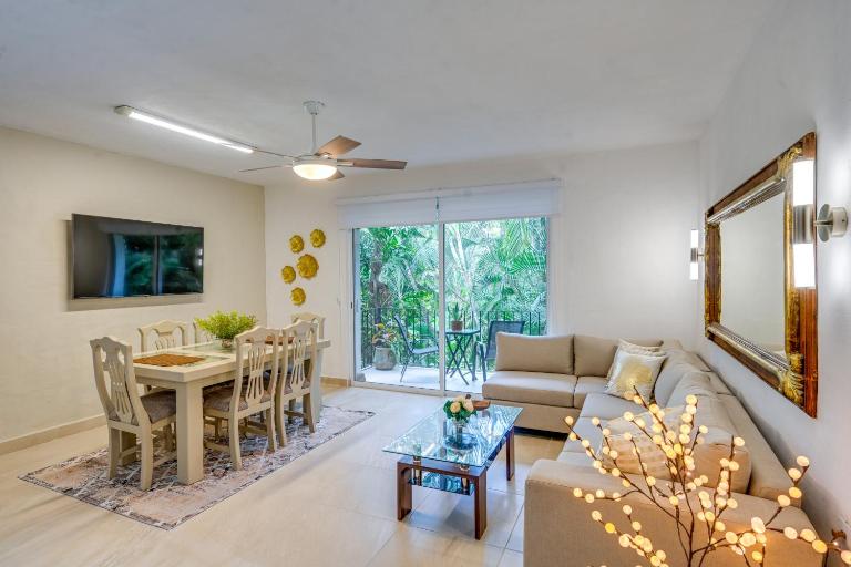 1 Block to Playa Los Tules, Pool Access! Lush Unit - B&B Puerto Vallarta
