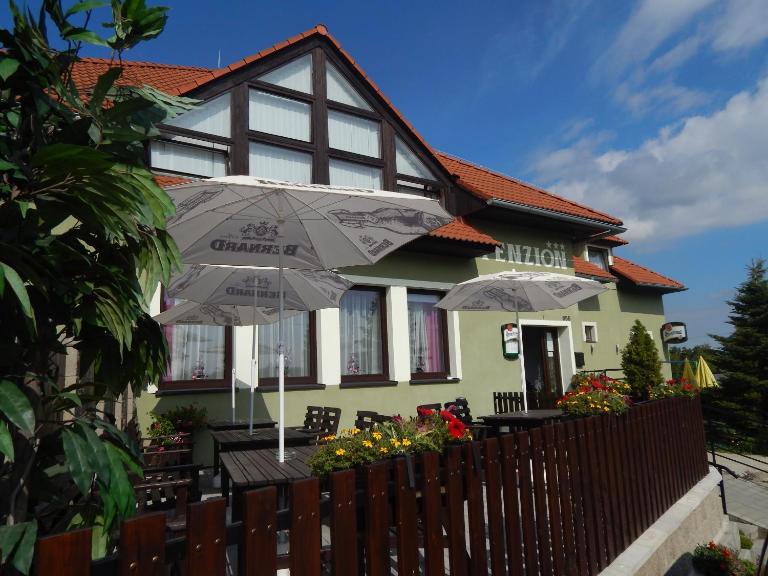 Penzion U Kašných - B&B Mníšek pod Brdy