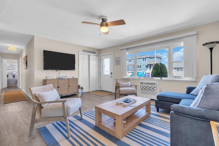 209 4th Ave - B&B Seaside Heights