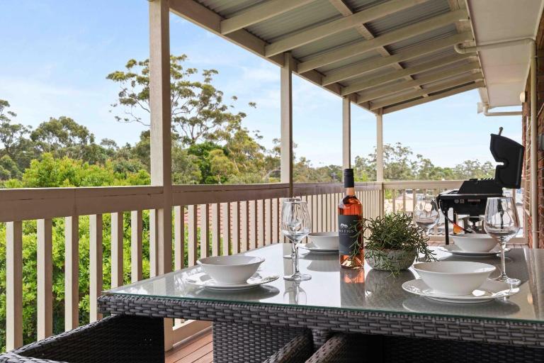 The Hide at Forty Five by Experience Jervis Bay - B&B Vincentia