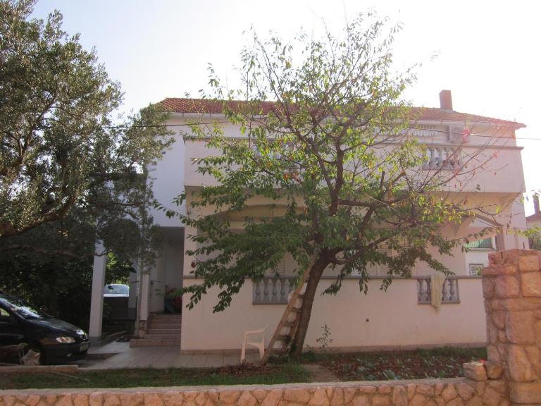 Apartmani Lukačić - Bed and Breakfast Biograd na Moru