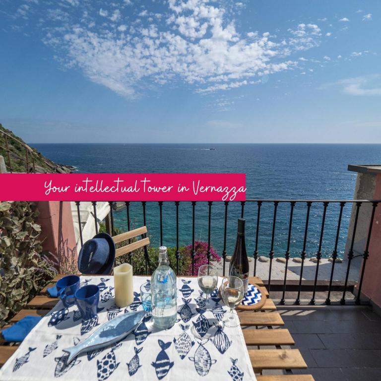 Refilea Sea View Tower Villa - Bed and Breakfast Vernazza