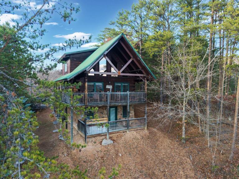 High Cotton Epic Views Hot Tub Pool Table - B&B Sevierville