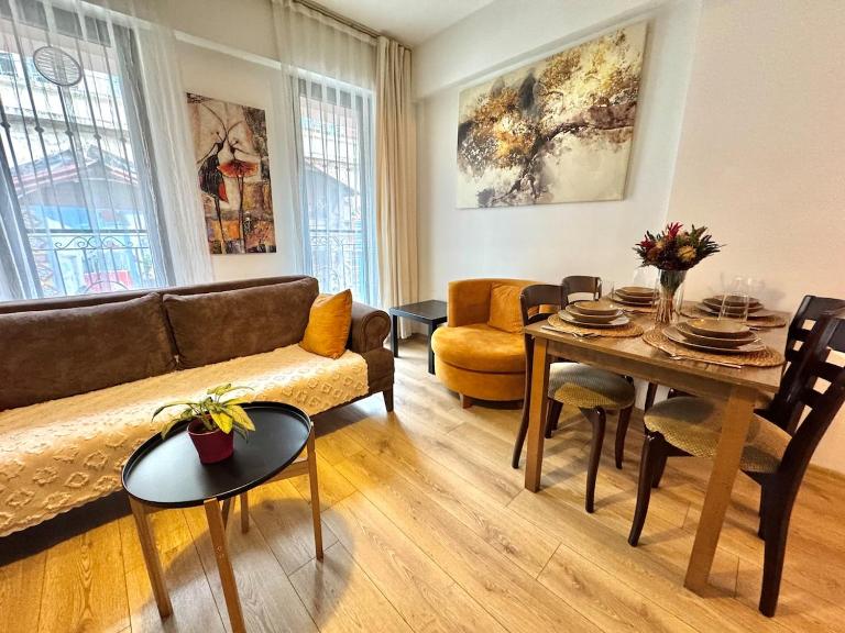 Stylish Apartment in the Heart of Istanbul 2 Min to Istiklal - B&B Estambul