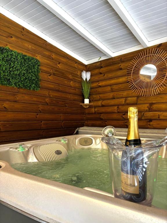 La bulle D'Isma - Jacuzzi intimiste, proche plage - B&B Le Gosier